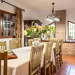 Casa Lazaro,