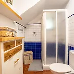 Casa Lazaro, Διαμέρισμα *