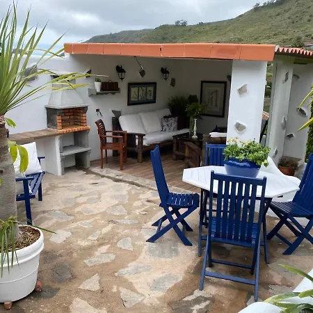 Casa Lazaro,