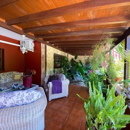 Casa Lazaro,